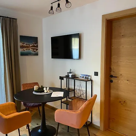 Haus Lackner Apartman *