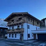 Apartment Haus Lackner *